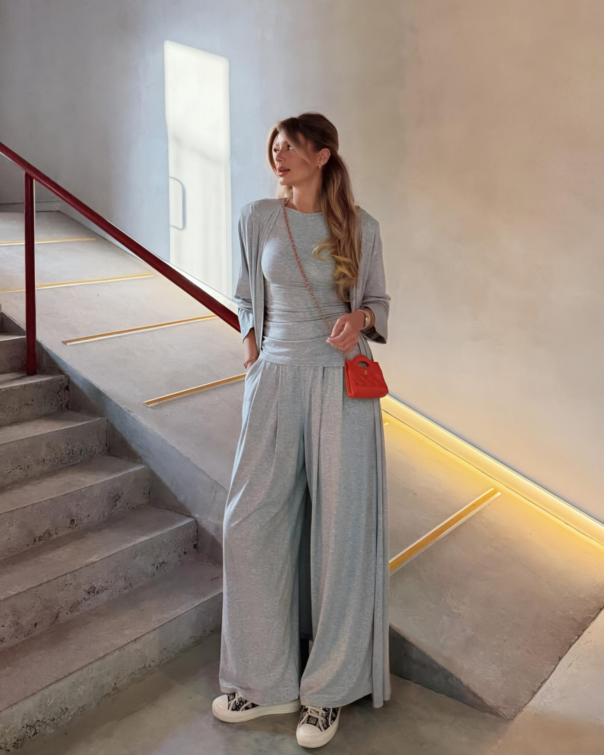 Aisha Gri Vatkalı T-shirt - Pileli Pantolon - Kimono Set