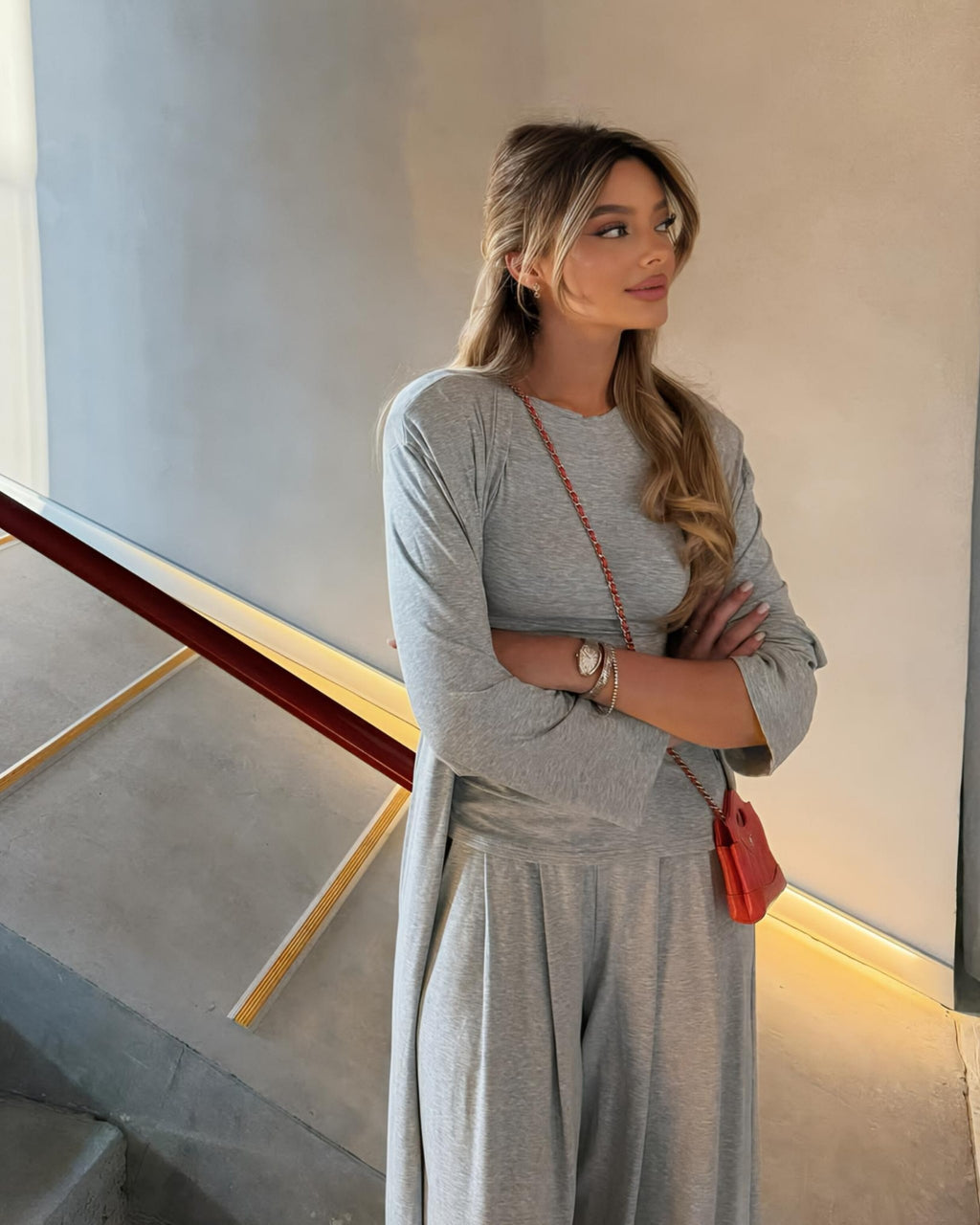 Aisha Gri Vatkalı T-shirt - Pileli Pantolon - Kimono Set