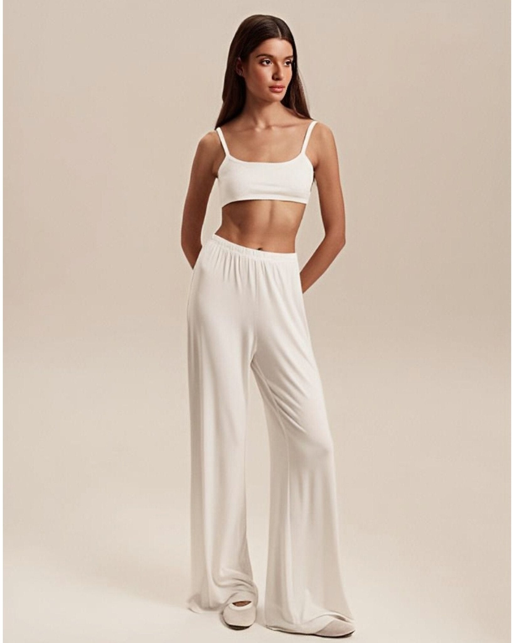 Dolce Beyaz Askılı Crop Top